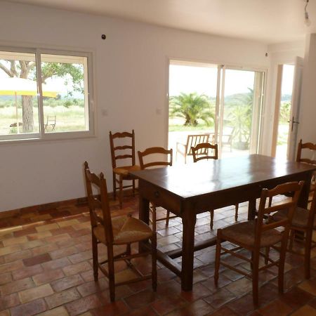 Domaine De Camp Joyeux Appartement Puget-Ville Buitenkant foto